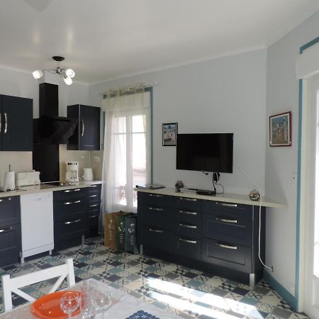Villa Mes Souvenirs 1Er Etage Wifi Lit Fait Taxe De Sejour Incluse Мер-ле-Бен Экстерьер фото