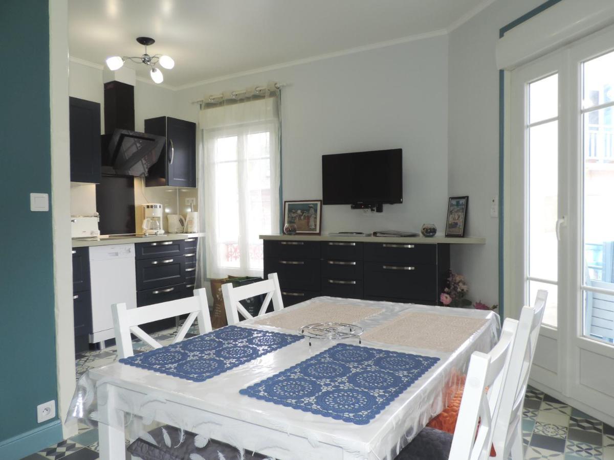 Villa Mes Souvenirs 1Er Etage Wifi Lit Fait Taxe De Sejour Incluse Мер-ле-Бен Экстерьер фото